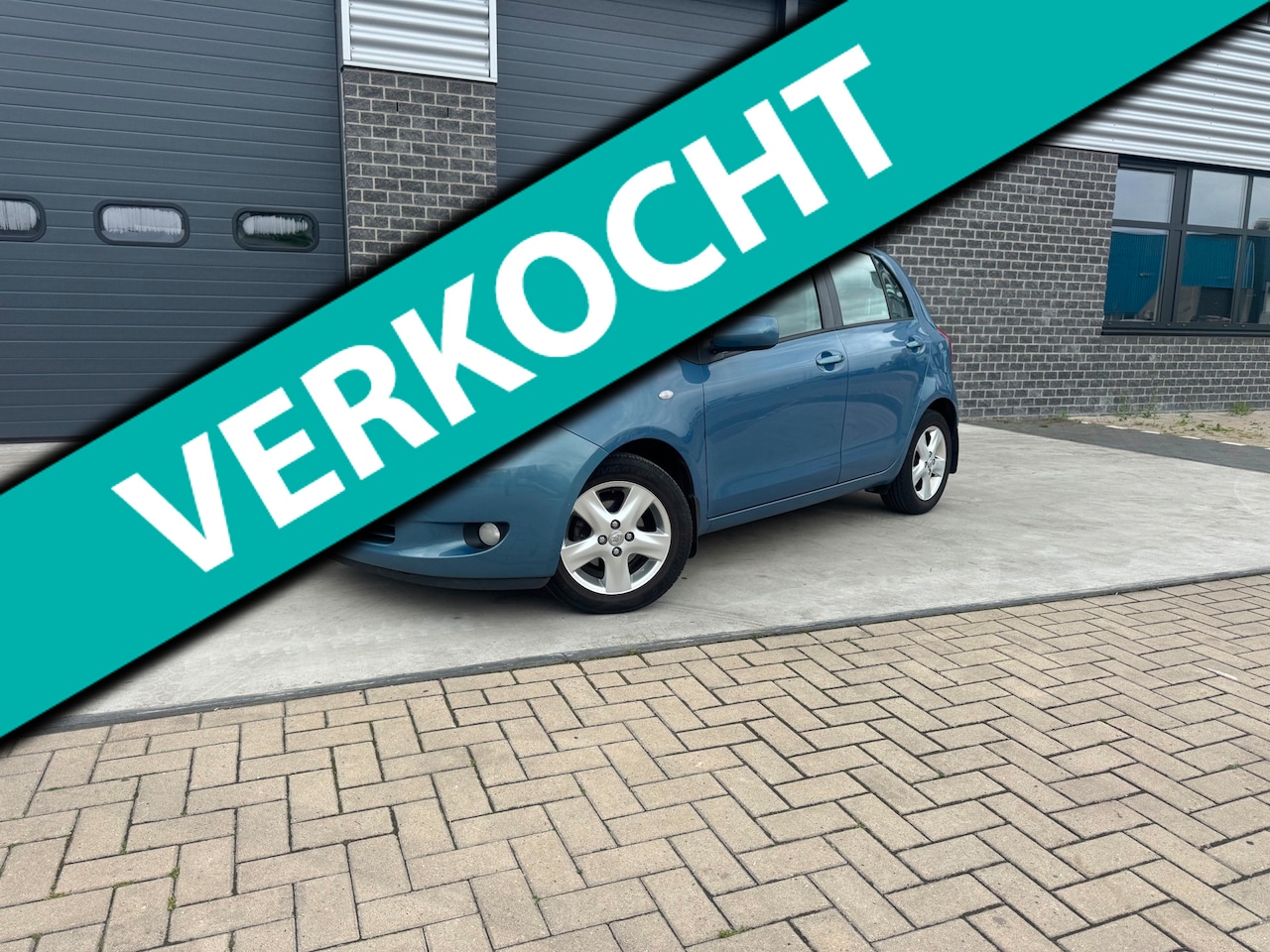 Toyota Yaris - 1.3 VVTi Luna MMT Automaat Trekhaak Airco - AutoWereld.nl