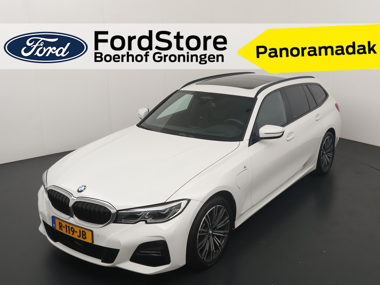 BMW 3-serie Touring - 330e High Executive M-Sport Full Options I PANO I LED I Sportstoelen I Adapt Cruise I Head - AutoWereld.nl
