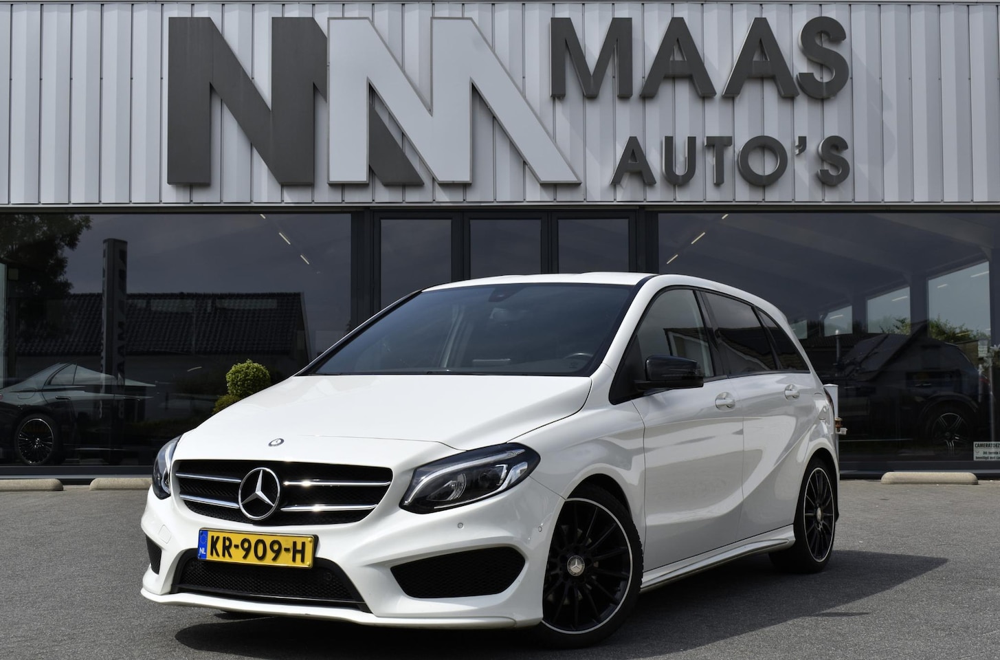 Mercedes-Benz B-klasse - 180 AMG Night Edition Plus 180 AMG Night Edition Plus - AutoWereld.nl