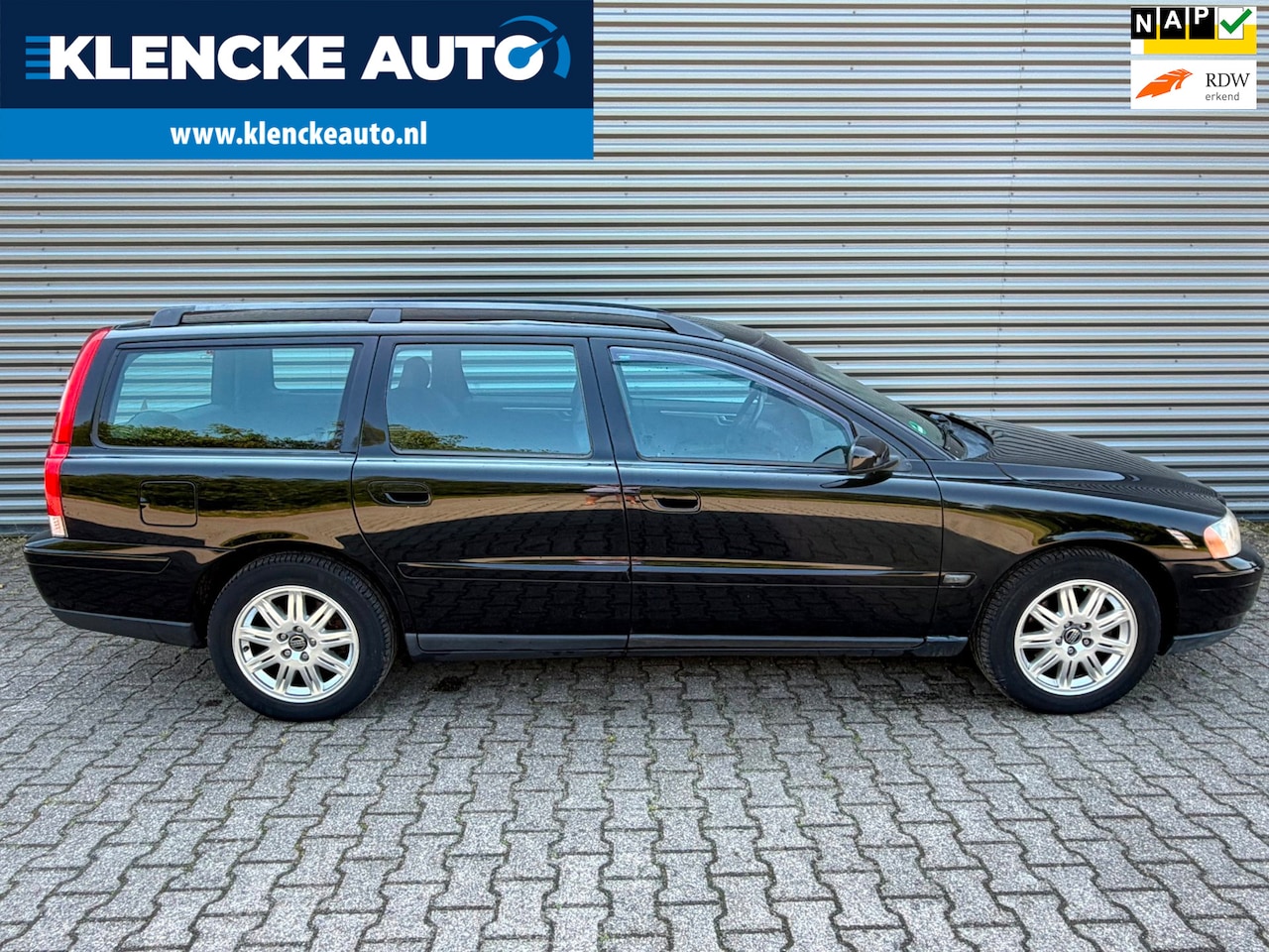Volvo V70 - 2.4 Edition 188.216km AUTOMAAT Climate ctrl Trekhaak Cruise 5-cilinder TOP ONDERHOUDEN - AutoWereld.nl