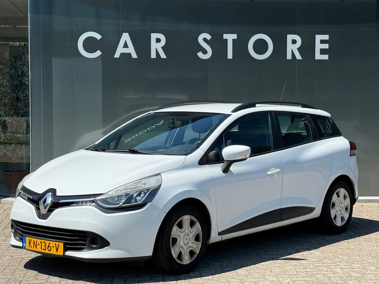 Renault Clio Estate - 1.5 dCi ECO Expression NAVI PDC CRUISE CONTROLE - AutoWereld.nl