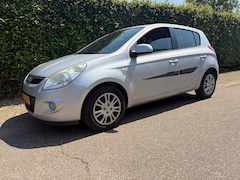 Hyundai i20 - 1.4i DynamicVersion