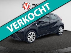 Toyota Aygo X - 1.0 VVT-i S-CVT Play | Automaat | Carplay | Camera | Cruise | Clima | Keyless | Lane Assis