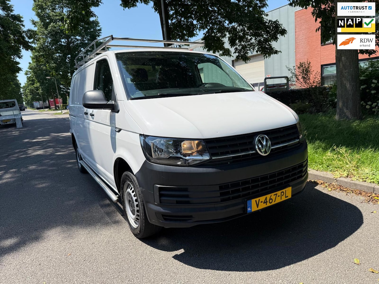 Volkswagen Transporter - 2.0 TDI L1H1 Economy airco 121139 km - AutoWereld.nl