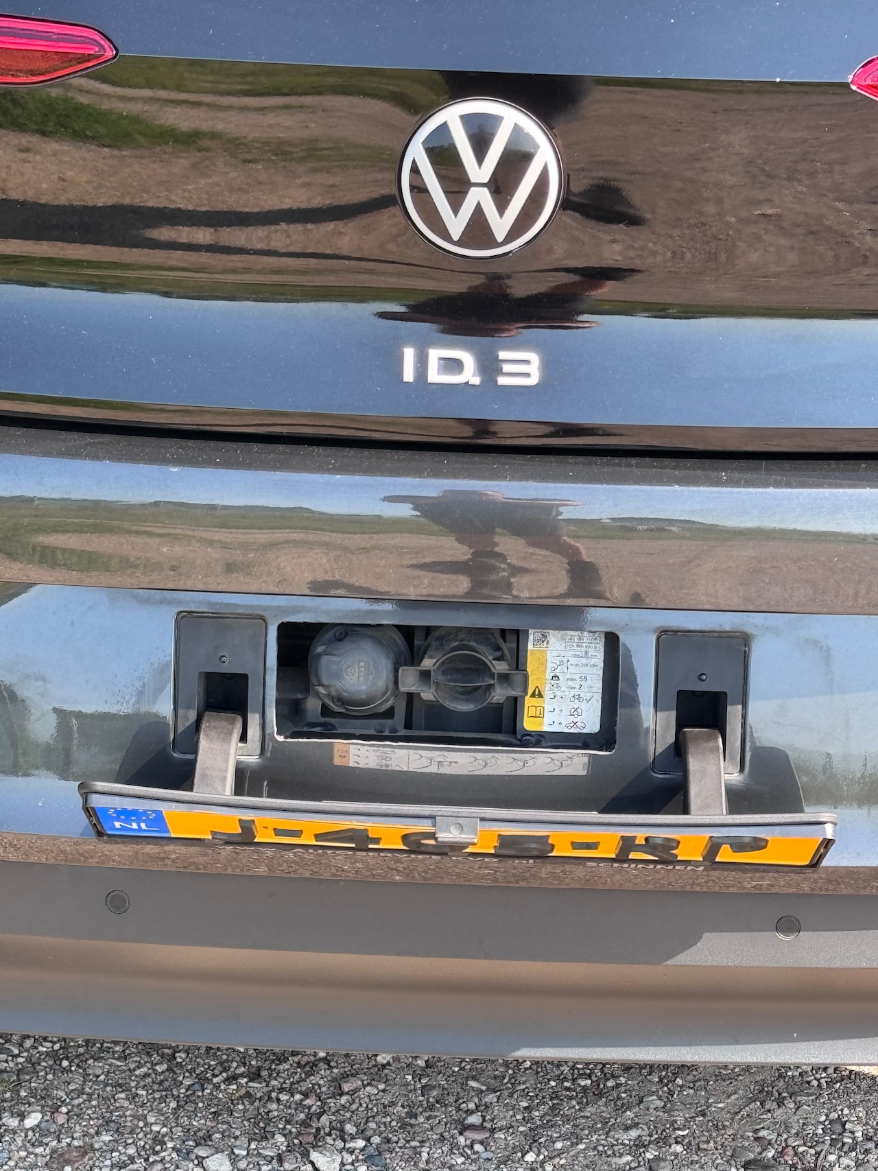 Volkswagen ID.3 - First Een van de weinige met orginele trekhaak