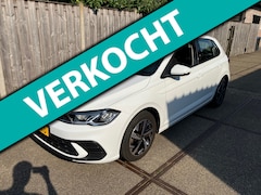 Volkswagen Polo - 1.0 TSI Life Business PARKEERSENSOREN/ STOELVERWARMING/ CARPLAY