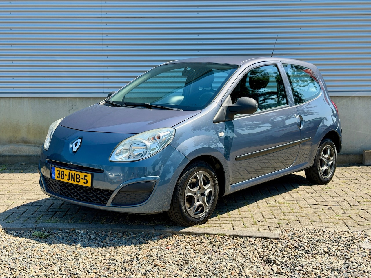 Renault Twingo - 1.2 Authentique 1.2 Authentique [ Nieuwe APK, Airco, Lmv ] - AutoWereld.nl