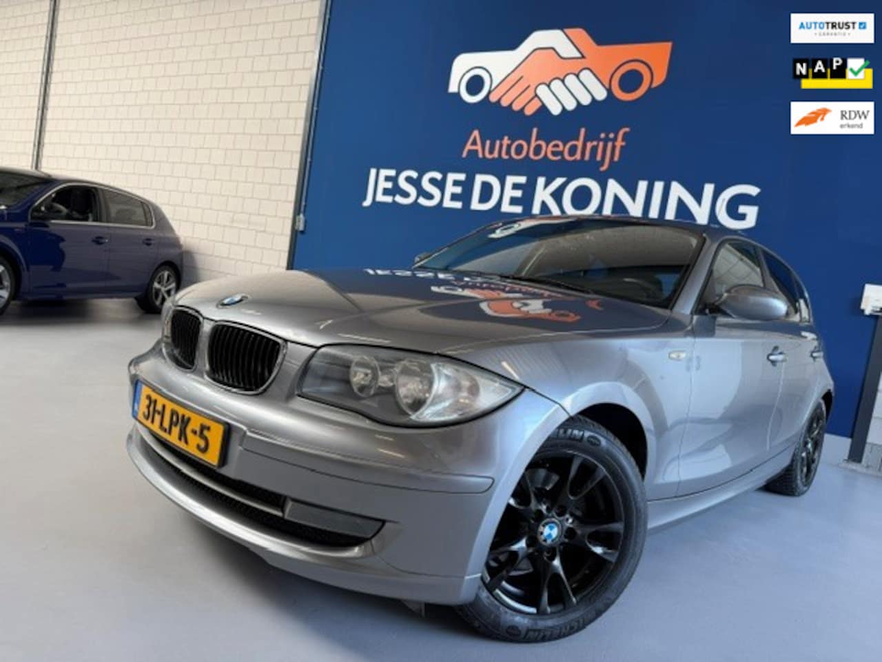 BMW 1-serie - 116i Business Line 116i Business Line,bj.2010,airco, NAP met 183.260 km. APK tot 03-2027. - AutoWereld.nl