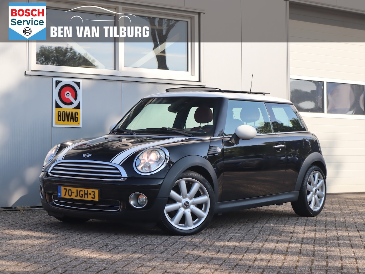 MINI 3-Deurs - 1.6 Cooper Chili /Cruise / Pano / Leer / Xenon - AutoWereld.nl