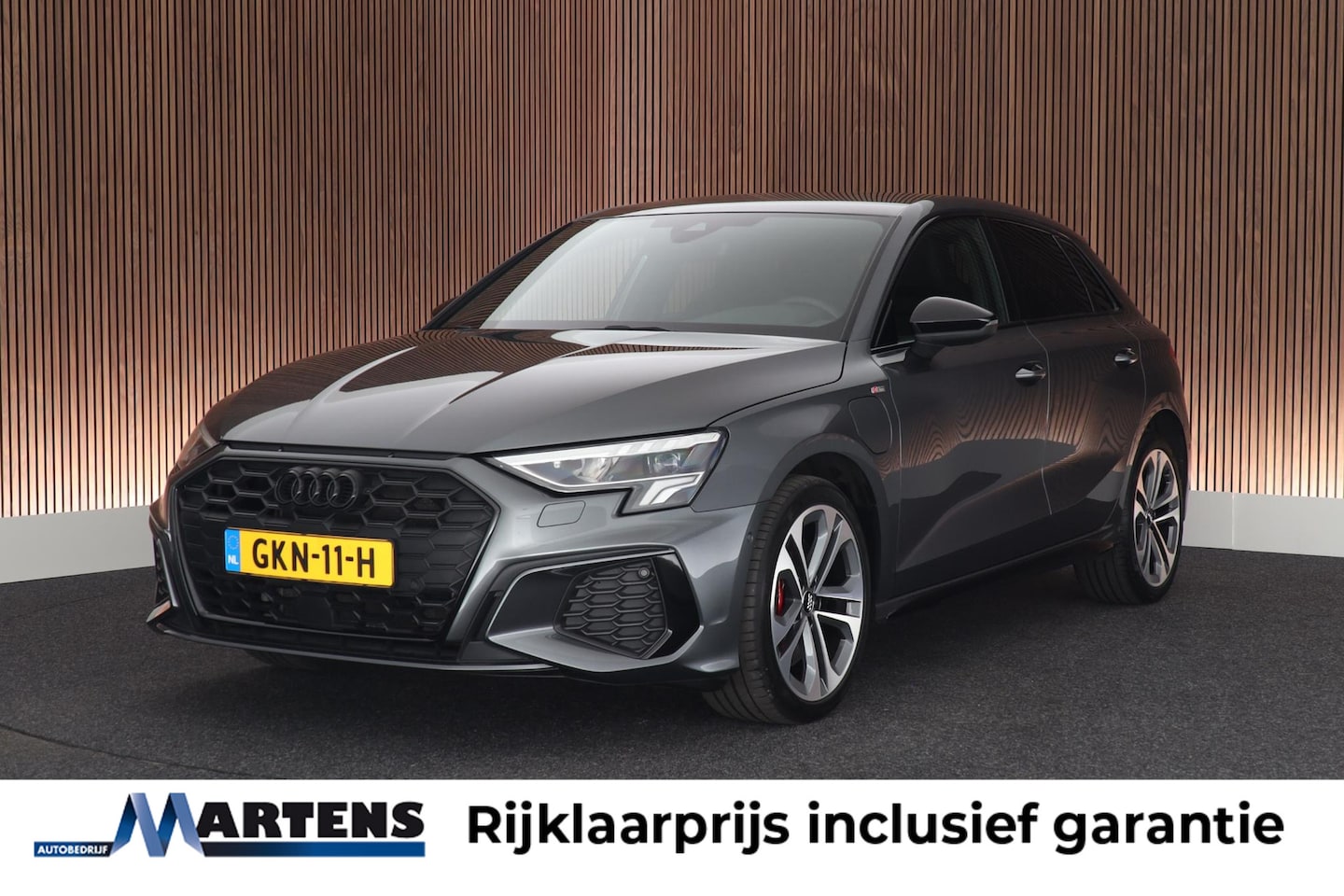 Audi A3 Sportback - 45 TFSI e 245pk S edition Competition Trekhaak Camera ACC Stoelverwarming Keyless 2x S-Lin - AutoWereld.nl
