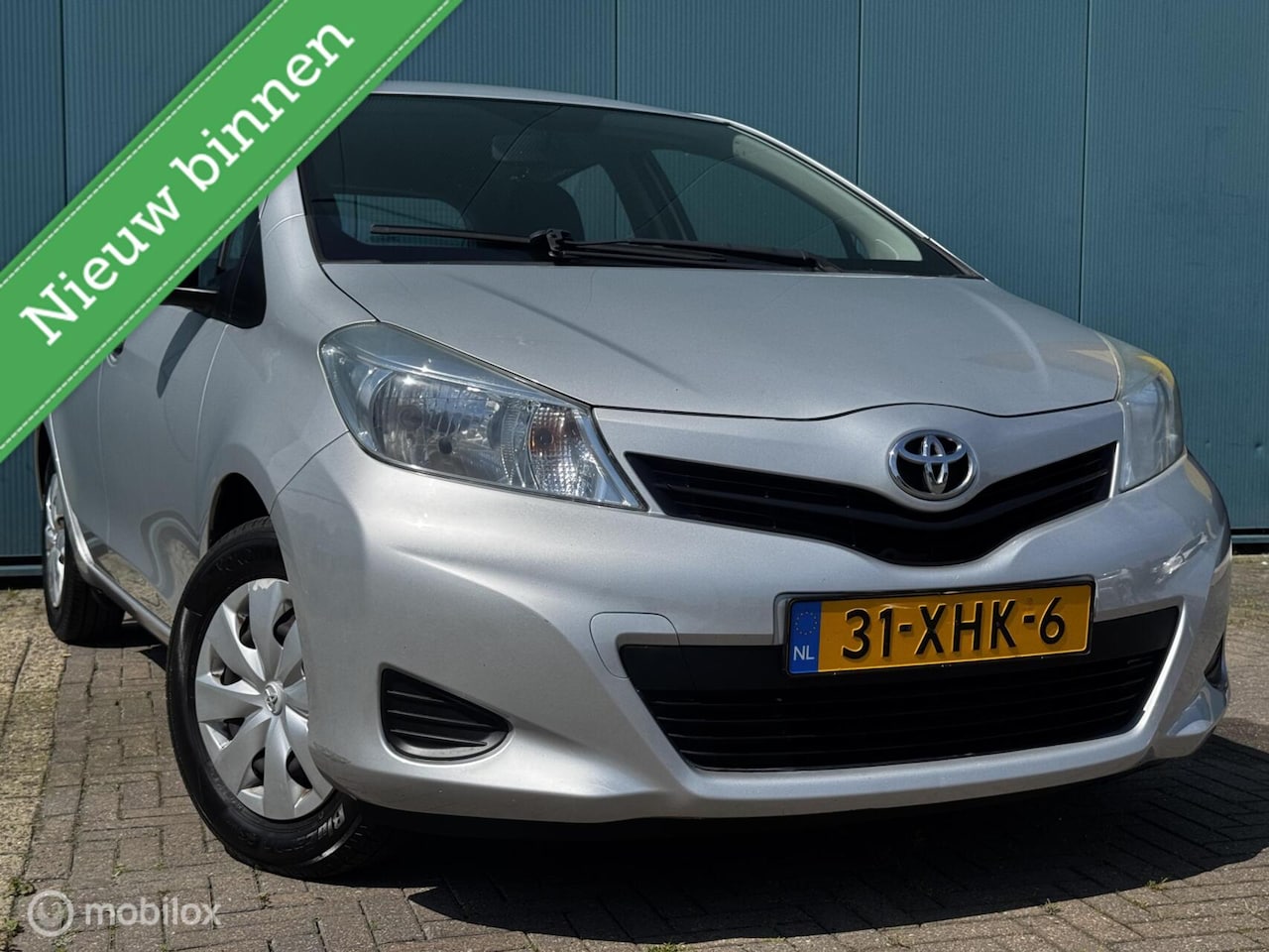 Toyota Yaris - 1.0 VVT-i Comfort 5Drs 1Ste Eigenaar Trekhaak APK 14-06-2027 - AutoWereld.nl