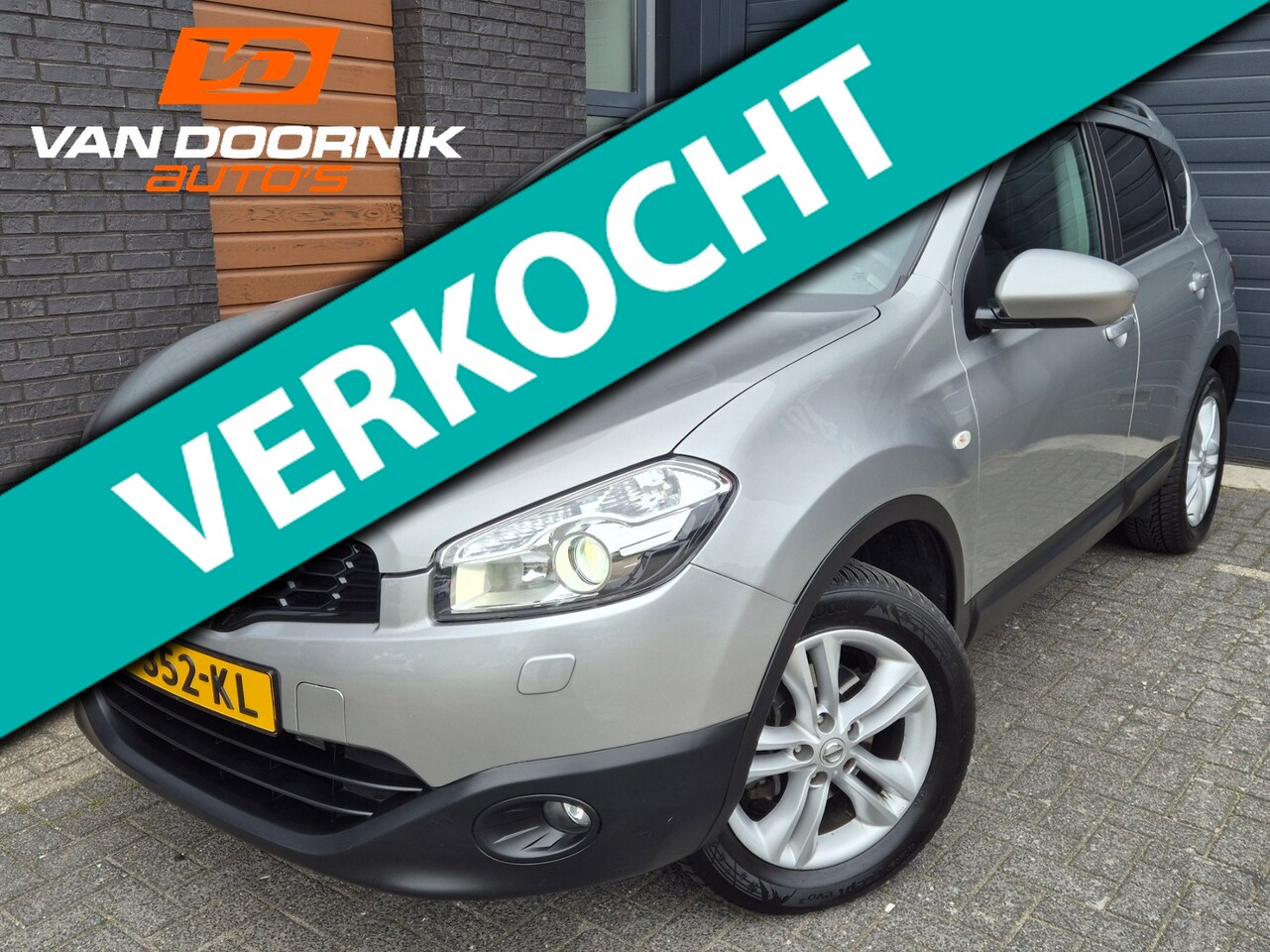Nissan Qashqai - 2.0 Tekna 4WD Automaat/Leder/Panoramadak/Xenon/Camera/Trekhaak - AutoWereld.nl