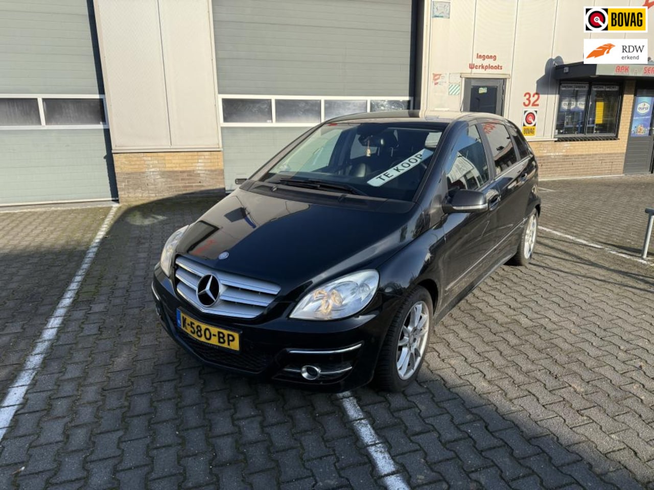 Mercedes-Benz B-klasse - 180 BlueEFFICIENCY Business CLass 180 BlueEFFICIENCY Business CLass - AutoWereld.nl