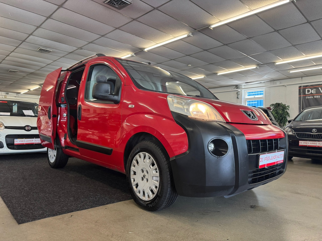 Peugeot Bipper - 1.4 HDi XT Profit +. Carplay, schuifdeur en trekhaak. - AutoWereld.nl