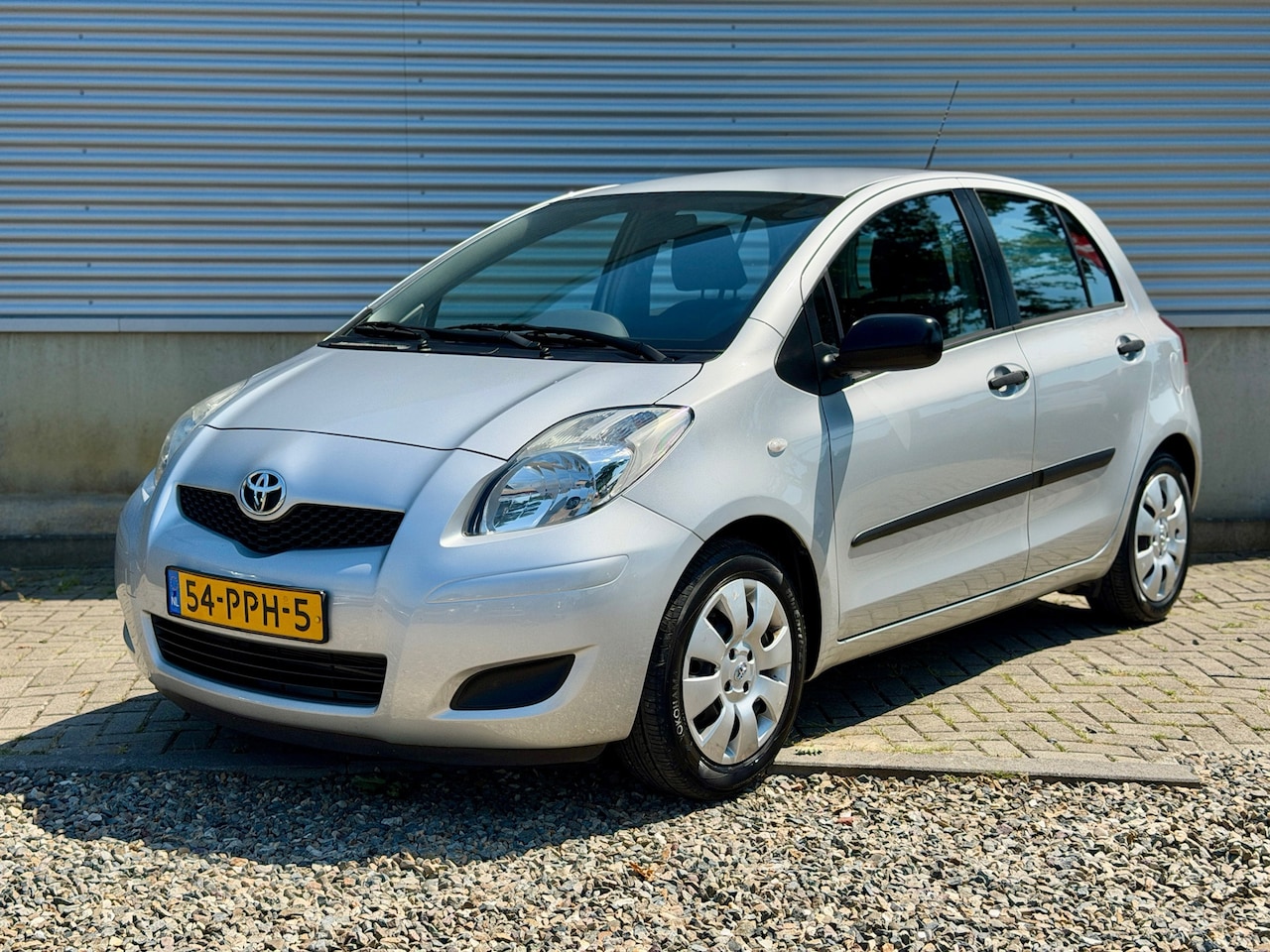 Toyota Yaris - 1.3 VVTi Comfort 5 drs [ Slechts 53229 km, Dealer o.h, ] - AutoWereld.nl