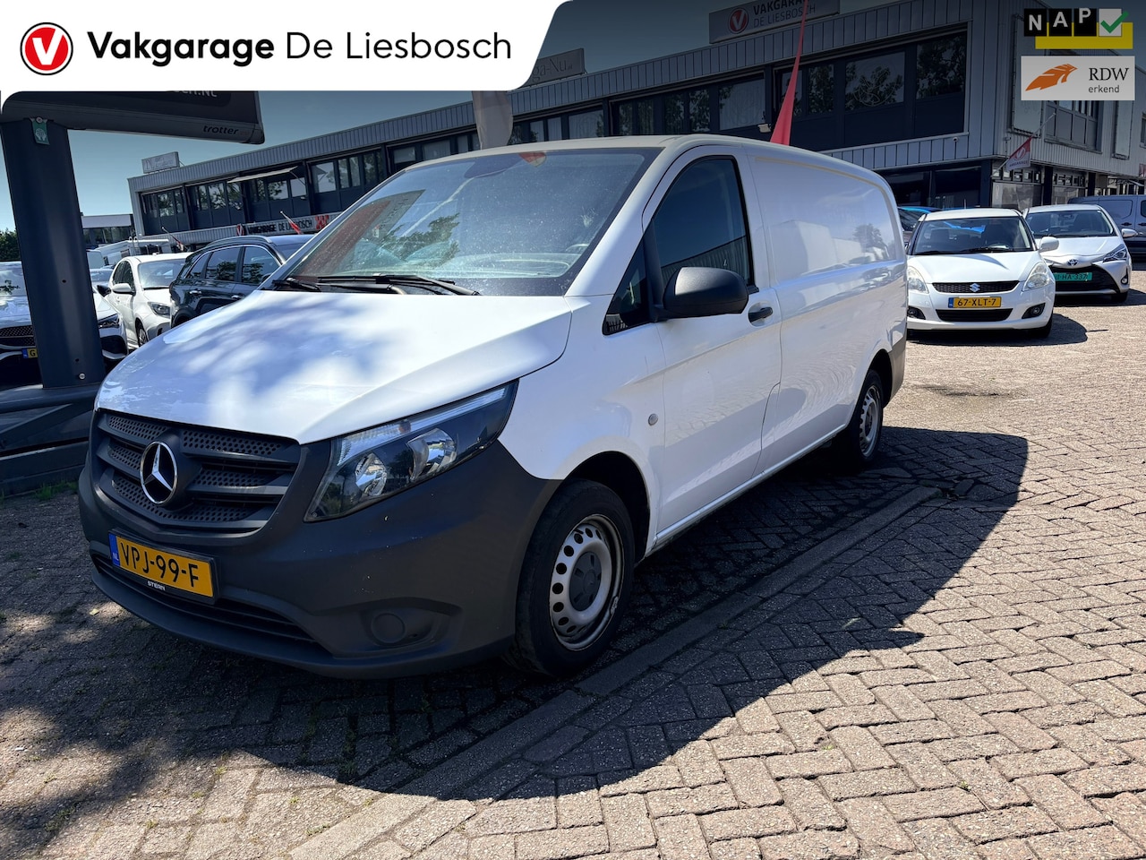 Mercedes-Benz Vito - 110 CDI Functional Lang / Navigatie / camera / Cruise-control / - AutoWereld.nl