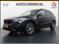 BMW X1 - sDrive18i 141PK Automaat Sportstoelen Trekhaak Navi Ecc Sport Line Executive Lmv Pdc Priva