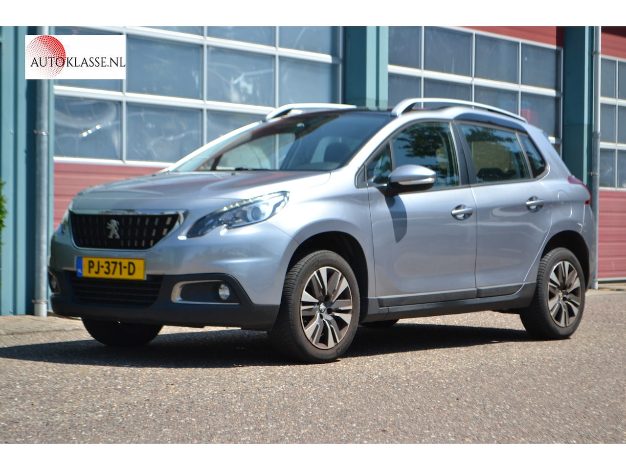 Peugeot 2008 - 1.2 PureTech Blue Lion 1.2 PureTech Blue Lion - AutoWereld.nl