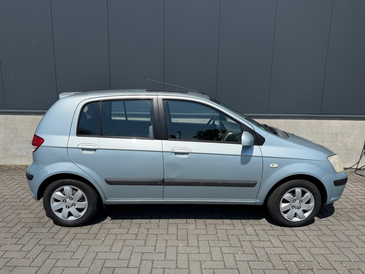 Hyundai Getz - 1.3i GLS Sky 1.3i GLS Sky, van 1e eigenaar, Airco, zeer lage km stand, nieuwe APK - AutoWereld.nl