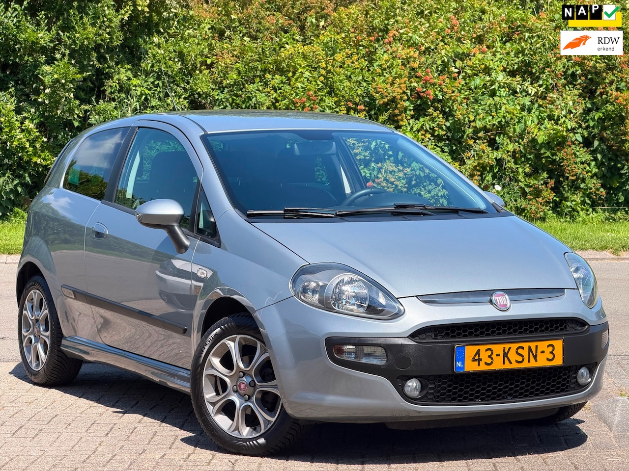 Fiat Punto Evo - 1.4 Racing / APK / AIRCO - AutoWereld.nl