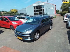 Peugeot 206 SW - 1.4 Air-line sw 5.drs Airco trekhaak/Zeer lux, s