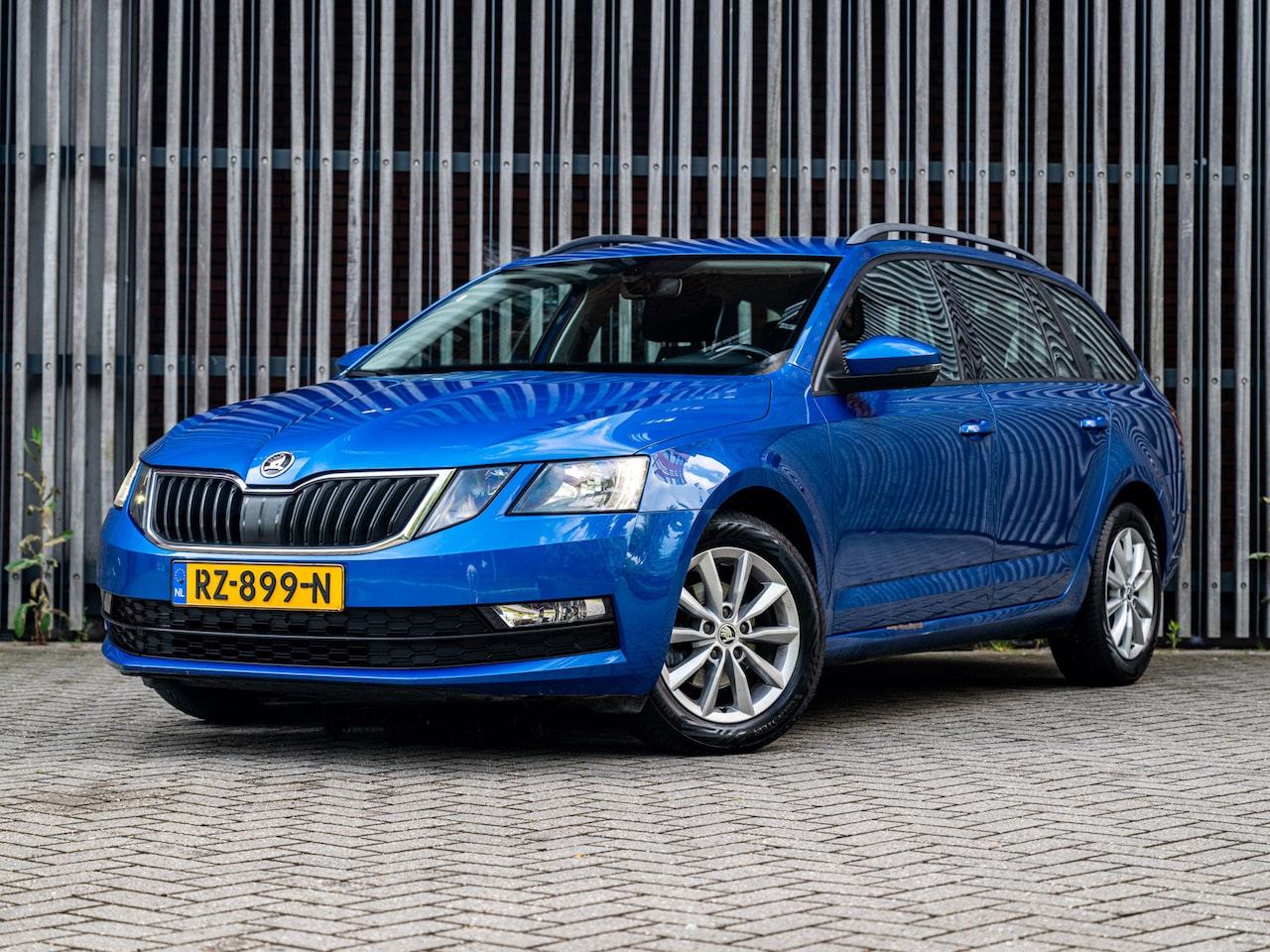 Skoda Octavia Combi - 1.6 TDi 116pk |EX BTW/BPM| Navi|ClimateControl|CruiseControl| - AutoWereld.nl