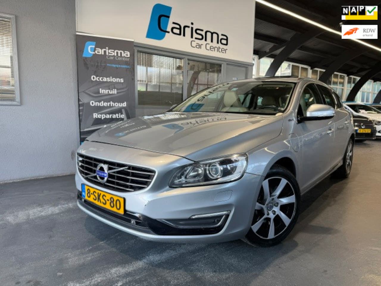 Volvo V60 - 2.4 D6 AWD Plug-In Hybrid Summum Aut.|Full Options - AutoWereld.nl