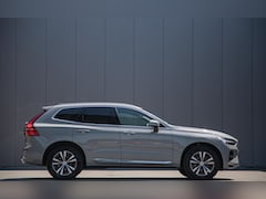 Volvo XC60 - T6 Plug-In Hybrid AWD Core Bright Panorama|Keyless|Google|