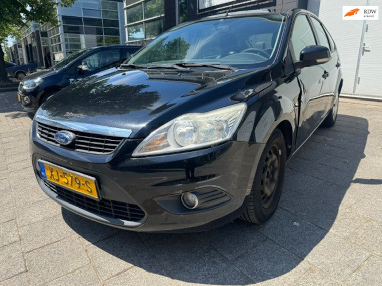 Ford Focus - 1.6 TDCi Ghia APK NAP AIRCO Rijdt en schakelt perfect - AutoWereld.nl