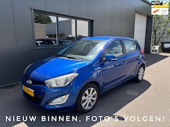 Hyundai i20 - 1.2i i-Vision / Airco / Cruise Control / Parkeersensoren achter