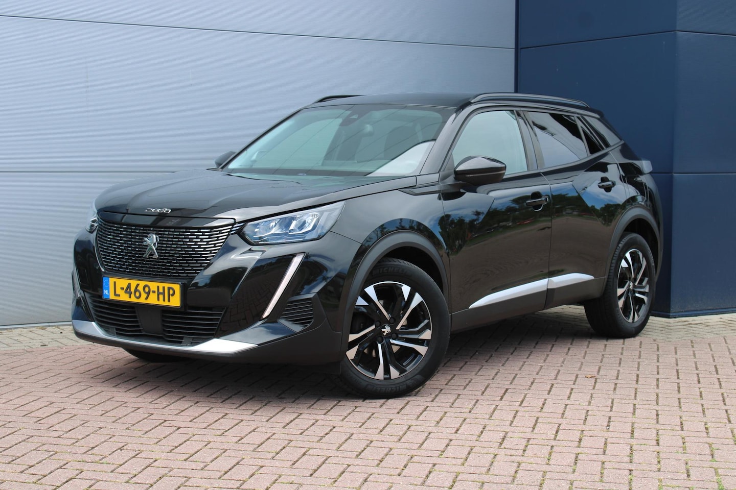 Peugeot 2008 - 1.2 PureTech Allure ACHTERUITRIJCAMERA - NAVIGATIE - AutoWereld.nl