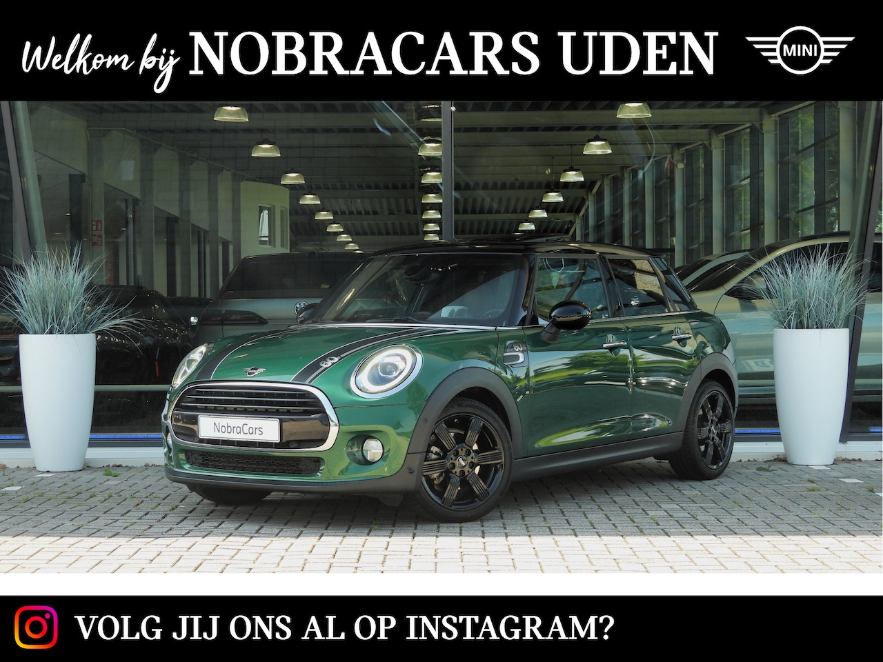 MINI Cooper - Hatchback Automaat / Panoramadak / Comfortstoelen / Comfort Access / LED / Head-Up / Harma - AutoWereld.nl