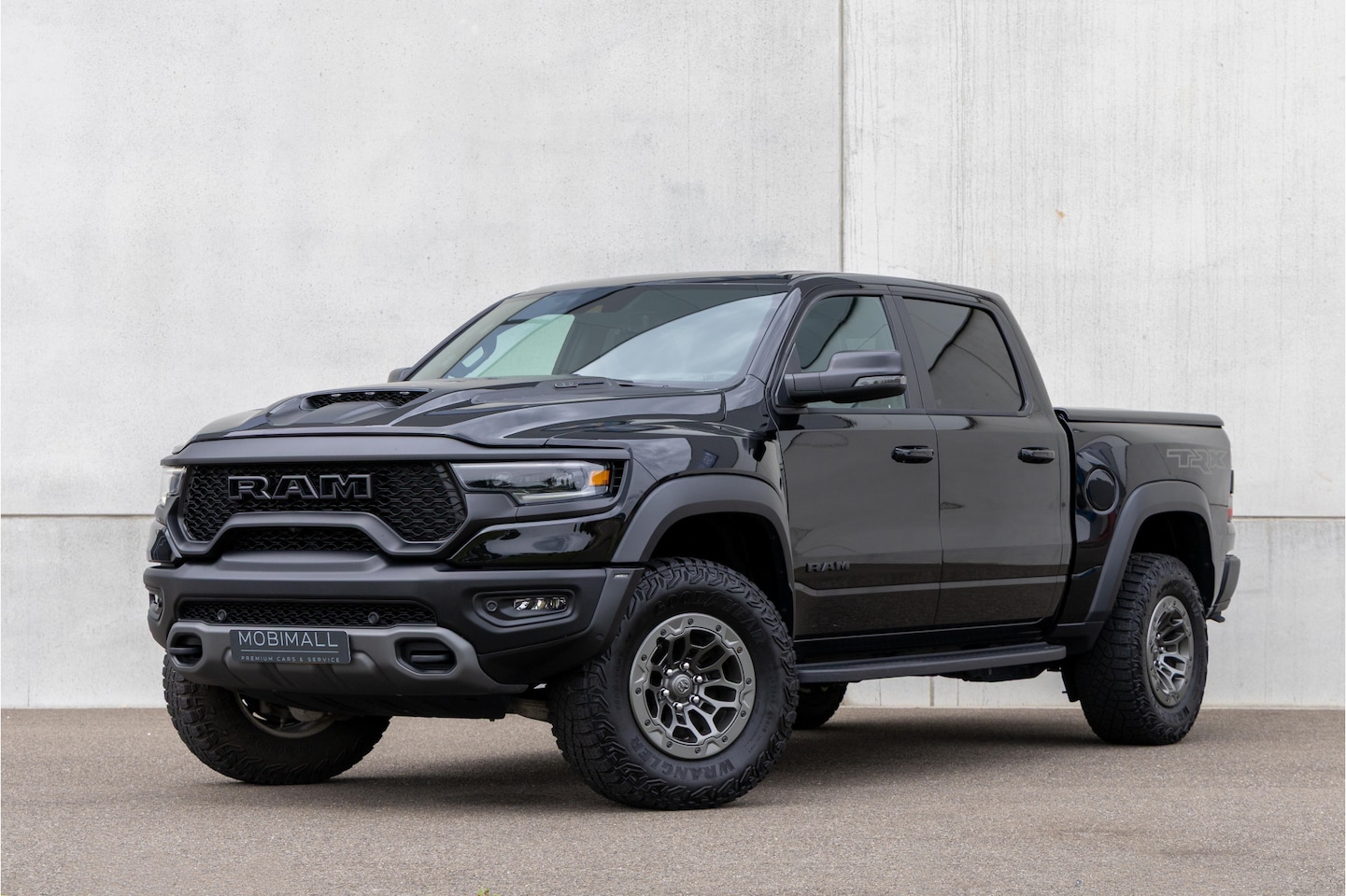Dodge Ram 1500 - 6.2 V8 4x4 Crew Cab TRX 6.2 V8 4x4 Crew Cab TRX - AutoWereld.nl
