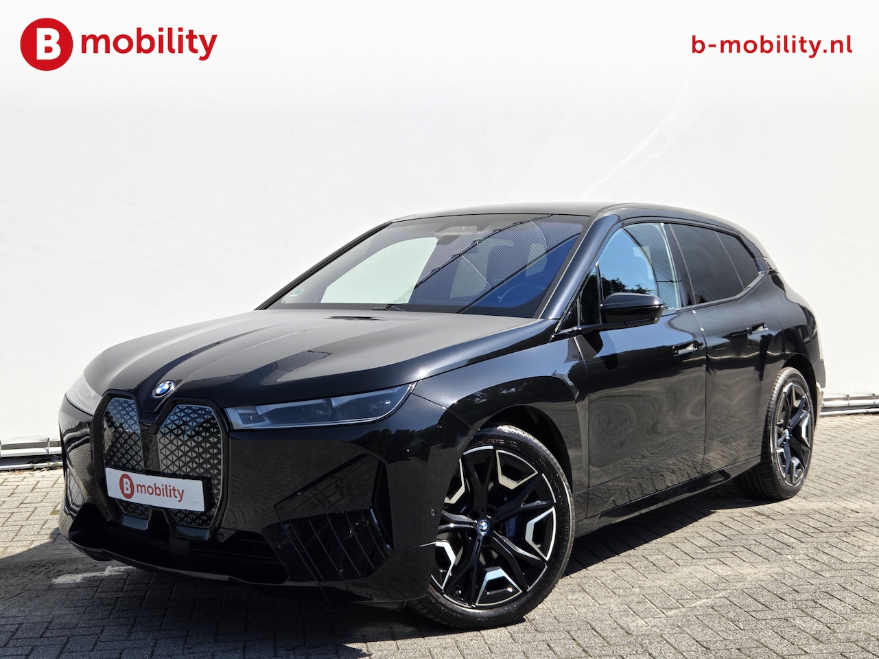 BMW iX - xDrive50 High Executive M-Sport SOH 97% Panoramadak Laser Trekhaak 2500kg | Adaptive Cruis - AutoWereld.nl