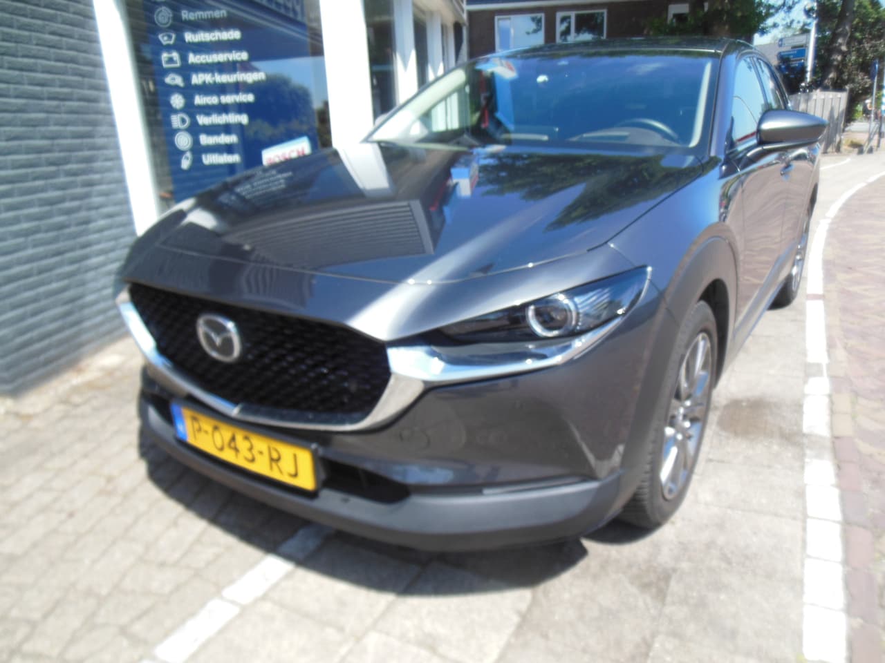 Mazda CX-30 - 2.0 e-SkyActiv-X M Hybrid Luxury 12 maanden Bovag garantie leer/bose/trekhaak carplay/andr - AutoWereld.nl