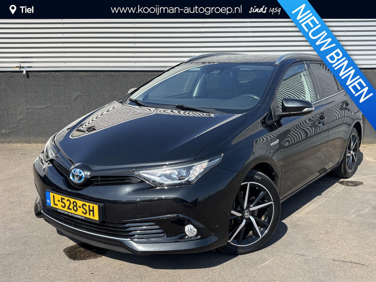 Toyota Auris Touring Sports - 1.8 Hybrid Dynamic Black Edition Zeer mooie Auris Touring Sports met o.a.: LM velgen, Clim - AutoWereld.nl