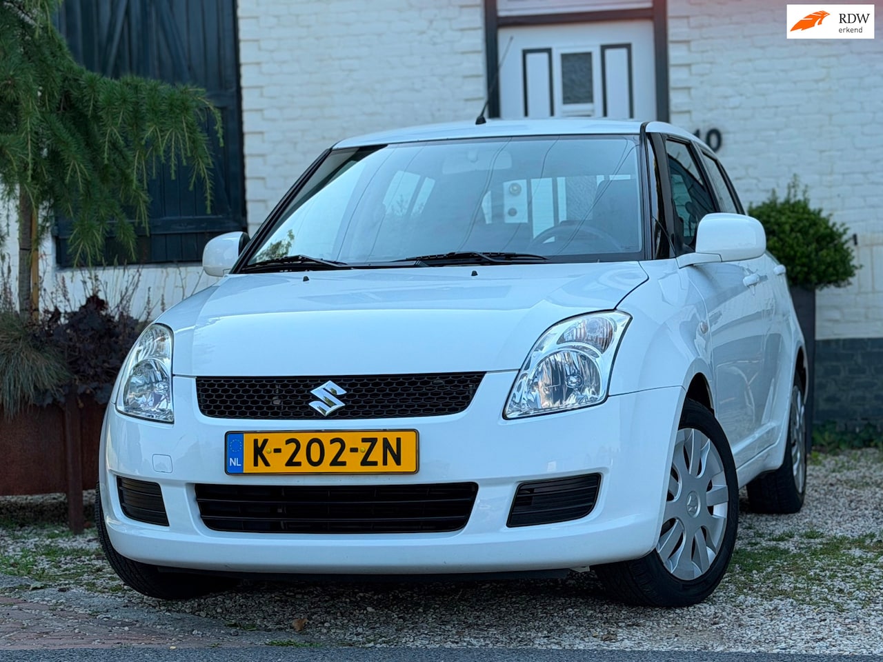 Suzuki Swift - 1.3 Comfort|Nieuwe Distributieketting|Airco|5DRS| - AutoWereld.nl