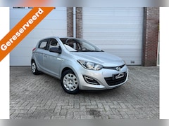 Hyundai i20 - 1.2i Business Edition Dealer oh/