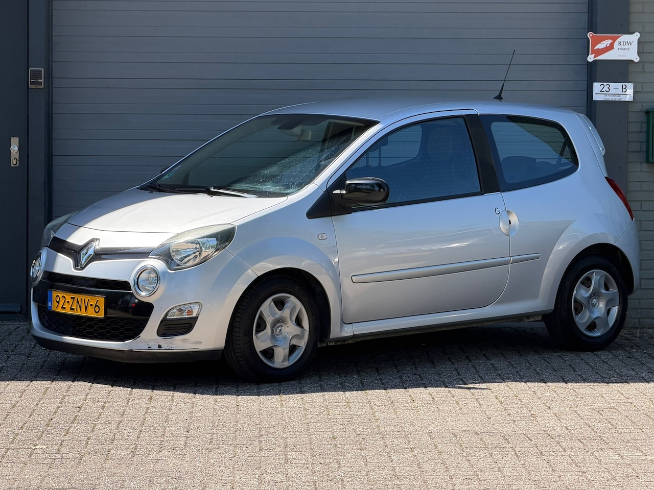 Renault Twingo - 1.2-16V Dynamique 1.2 16V Dynamique - AutoWereld.nl