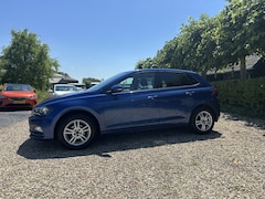 Volkswagen Polo - 1.0 95PK Comf.l. Bus. Navi/Carplay/PDC V+A