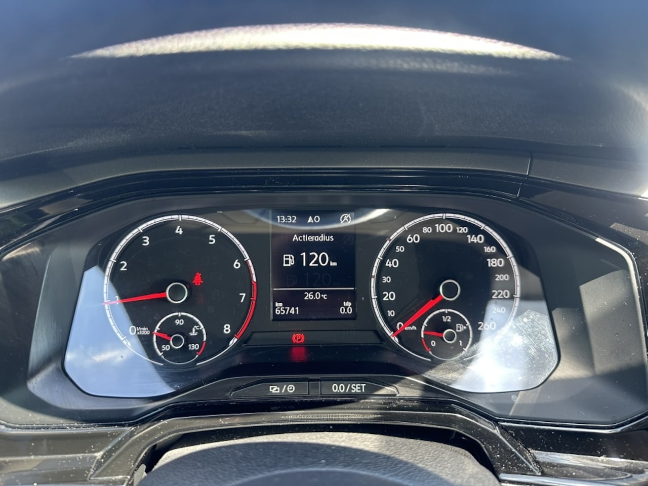 Volkswagen Polo - 1.0 95PK Comf.l. Bus. Navi/Carplay/PDC V+A