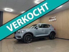 Volvo XC40 - 2.0 T4 Momentum Pro Automaat * Trekhaak / Harman/Kardon / NL auto / Camera