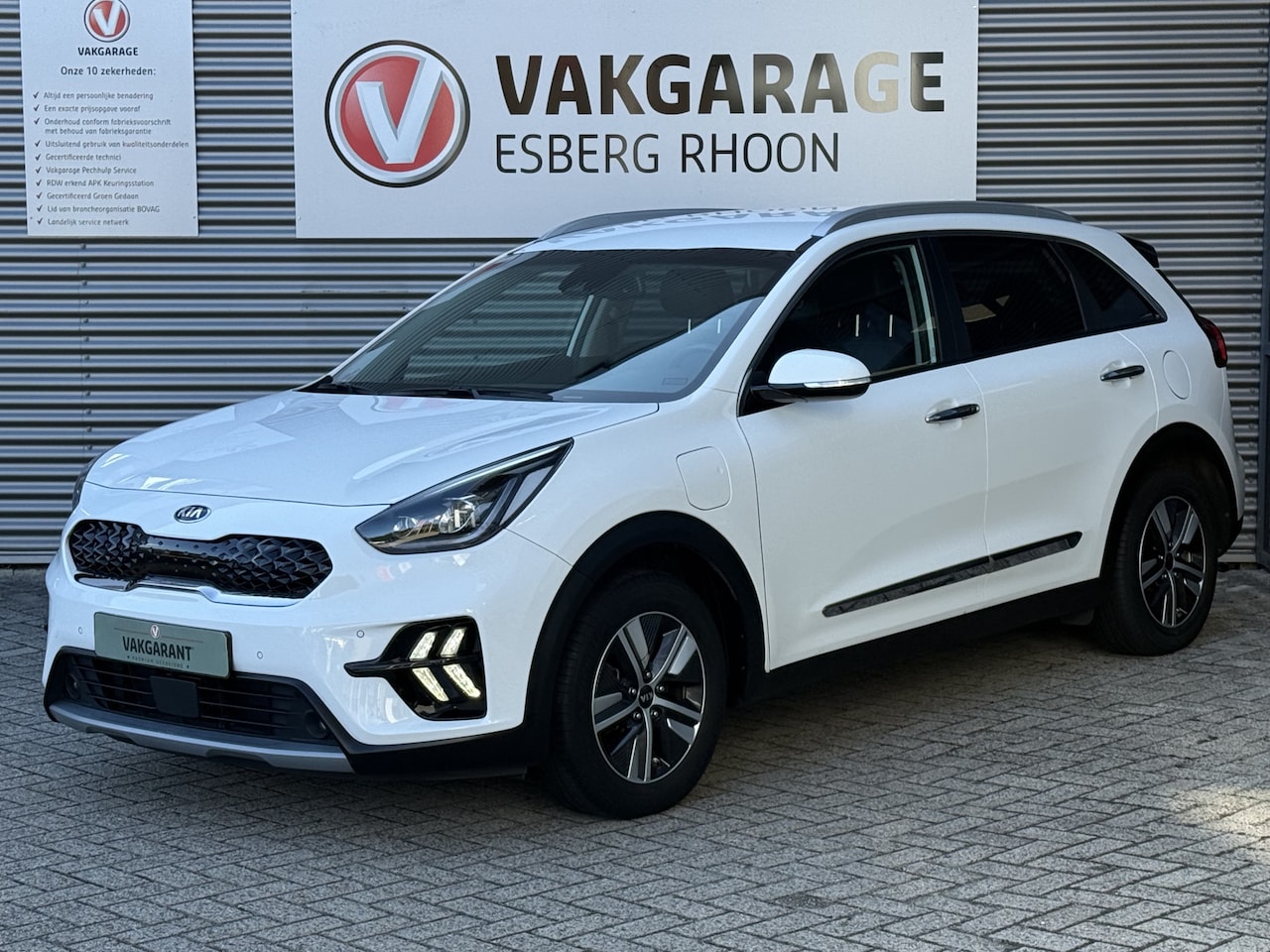 Kia Niro - 1.6 GDi PHEV ExecutiveLine PHEV,NAV/CAM,KEYLESS - AutoWereld.nl