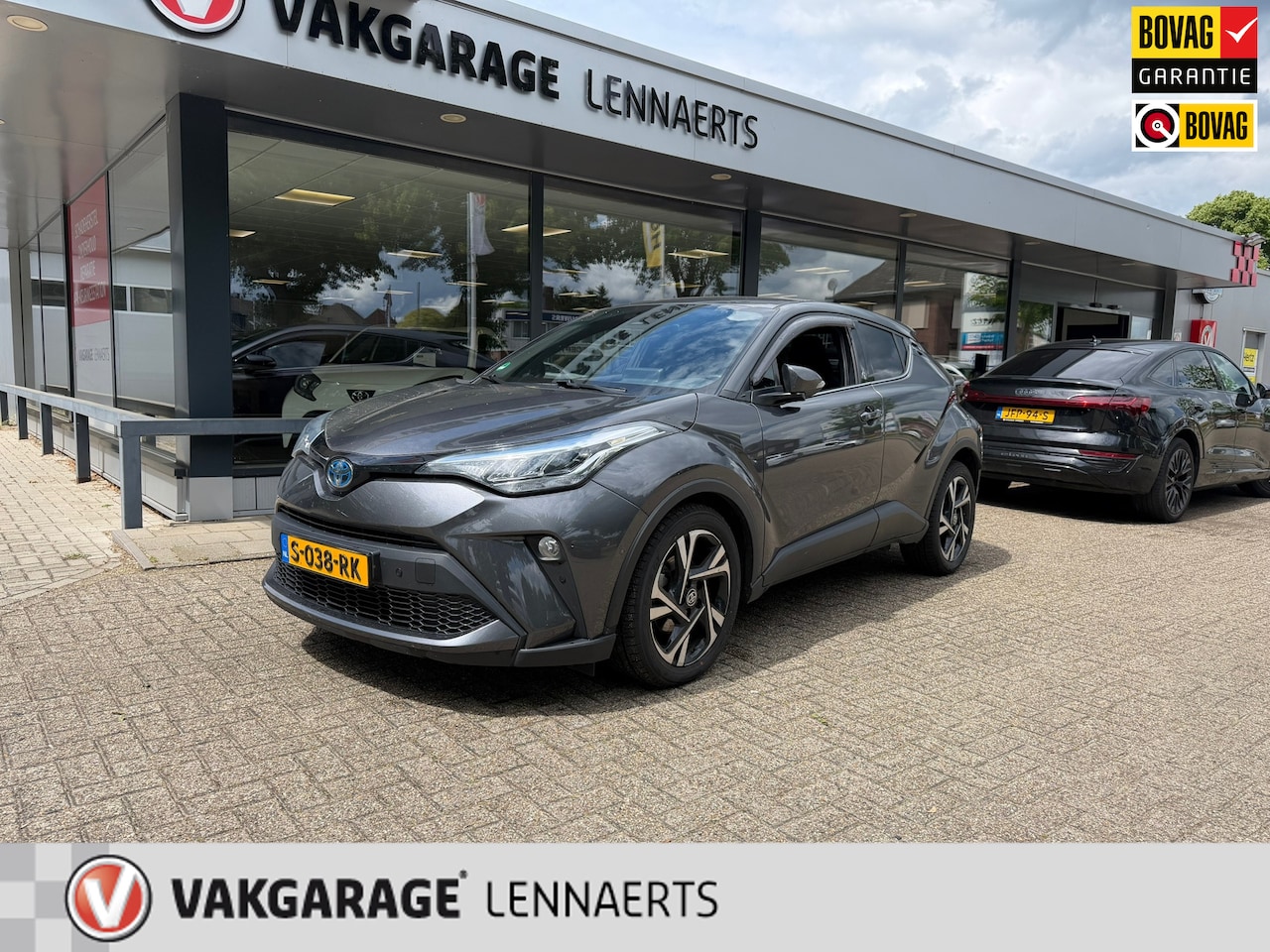 Toyota C-HR - 1.8 Hybrid Dynamic Team, Rijklaarprijs / 12 mnd Bovag garantie - AutoWereld.nl