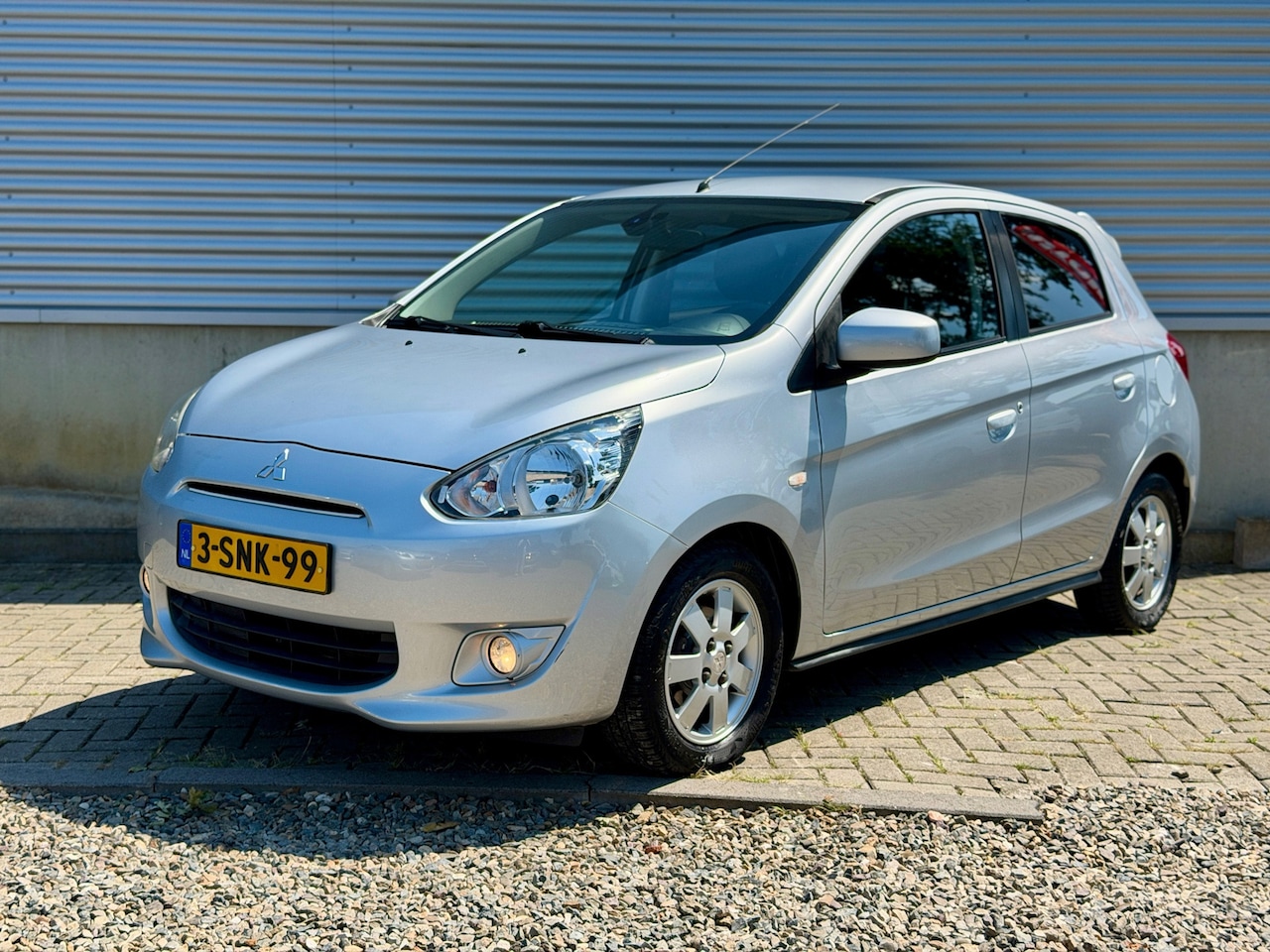 Mitsubishi Space Star - 1.0 Intense [ ecc,lmv,spoilerset ] - AutoWereld.nl