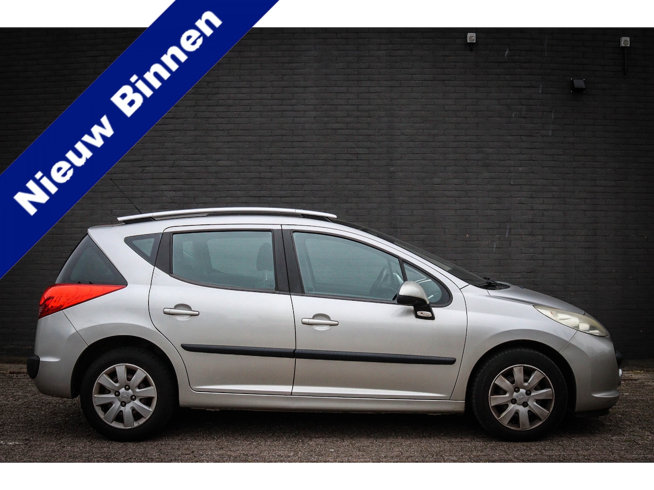 Peugeot 207 SW - 1.6 VTi XS Net binnen-Nu al te bezichtigen - AutoWereld.nl