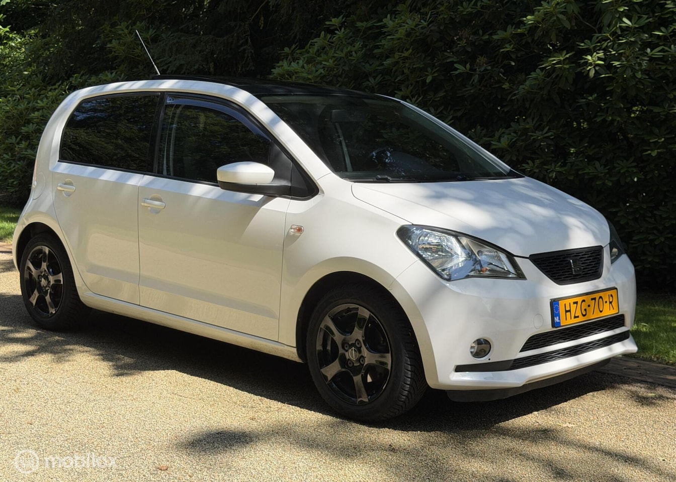 SEAT Mii - 1.0 5-deurs Style Chic Panoramadak - AutoWereld.nl