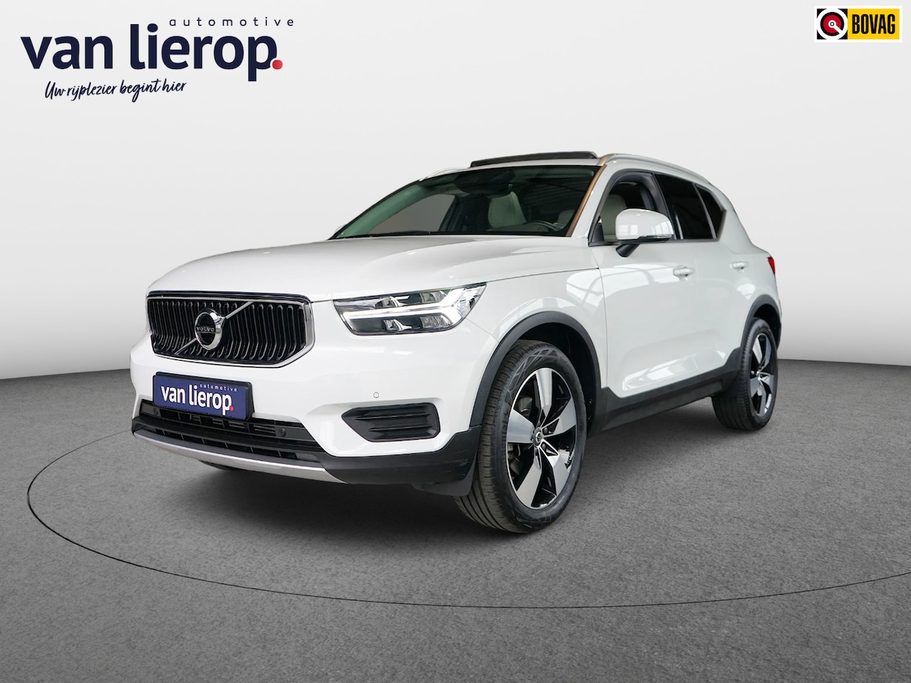 Volvo XC40 - 1.5 T3 Momentum 163 PK | CAMERA | PANORAMADAK | CARPLAY - AutoWereld.nl