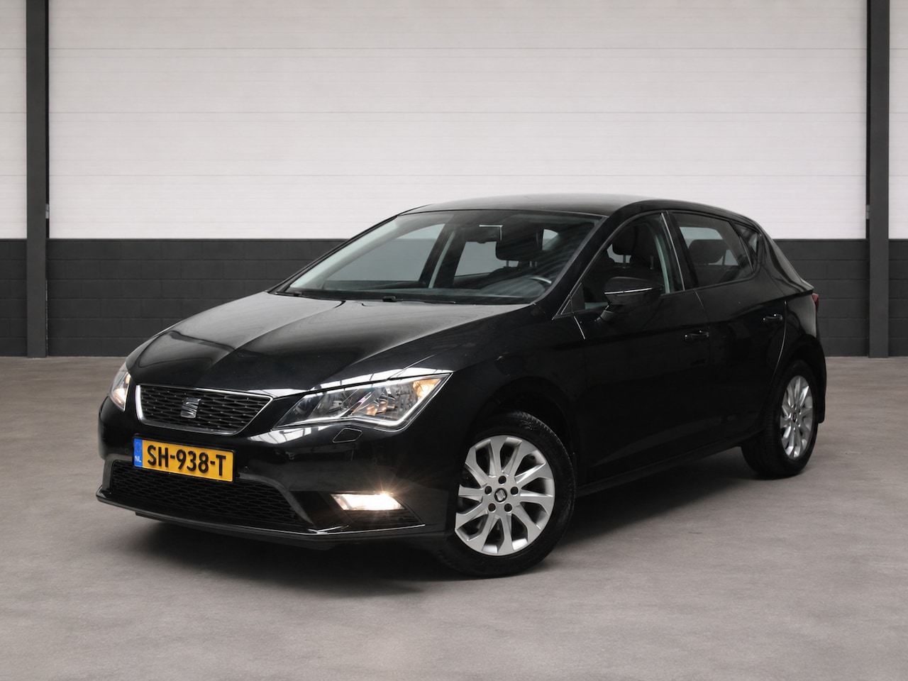 SEAT Leon - 1.2 TSI Style l Climate Cruise Navigatie PDC - AutoWereld.nl