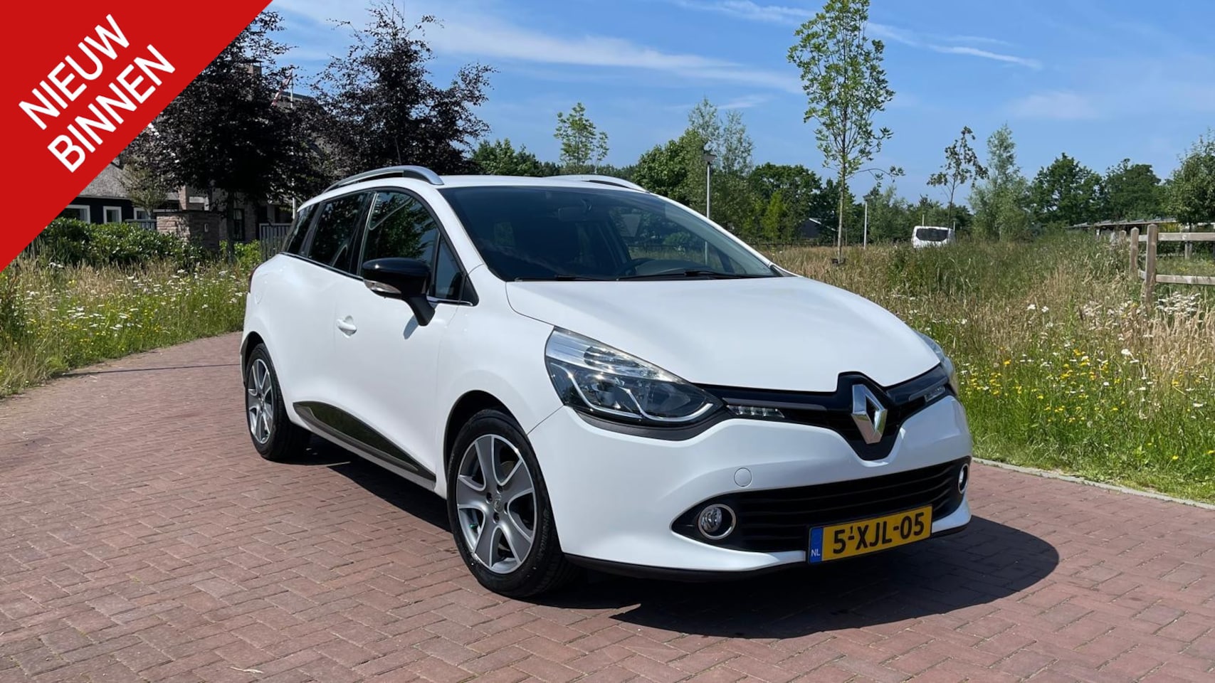 Renault Clio Estate - 0.9 TCe Night&Day | Navigatie | Cruise control | - AutoWereld.nl